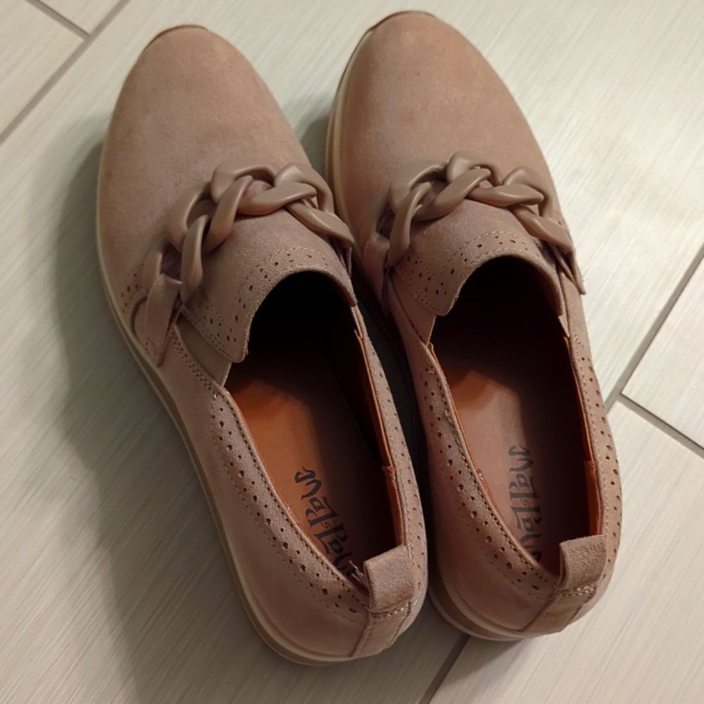 NWOT Madlove Tan Faux Leather Slip On Platforms - Picture 1 of 4